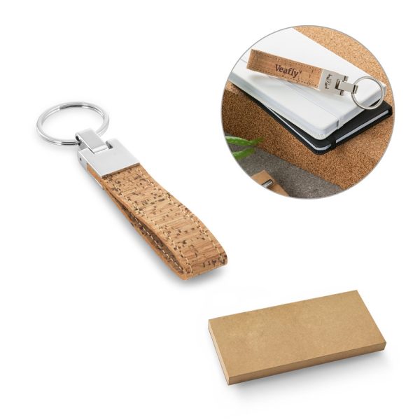 CORKS. Kľúčenka z korku a kovu